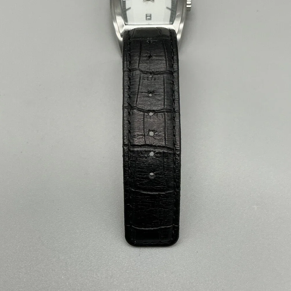 Kenneth Cole Reaction Men Watch 35mm Silver Tone Leather Date KC1667 New Battery
